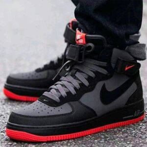 Nike sneakers - black